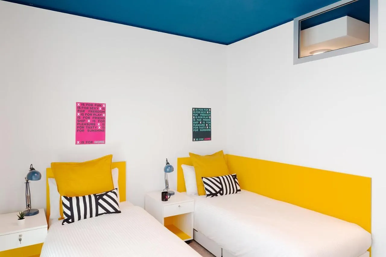 Otel Cx Florence Student & Explorer Place