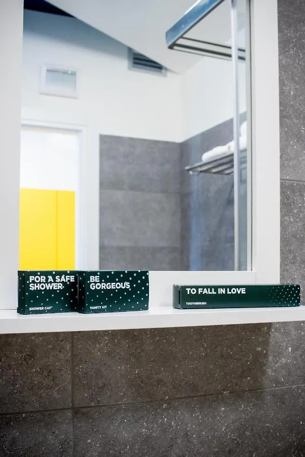 Otel Cx Florence Student & Explorer Place